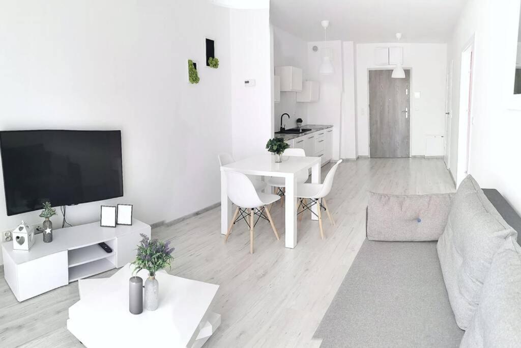Green Apartment Promenada Gwiazd- Widok Na Morze. Miedzyzdroje Exterior foto